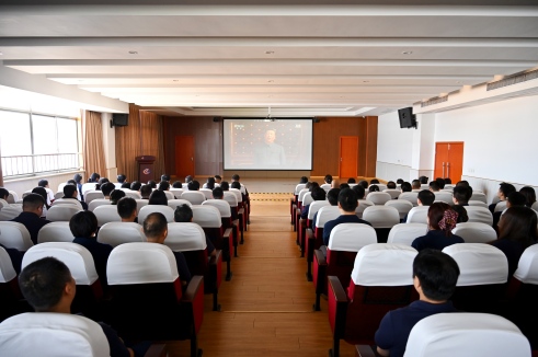 以史为鉴守初心 砥砺奋进启新程——MYBALL迈博股份组织员工集中旁观抗战成功80周年阅兵式